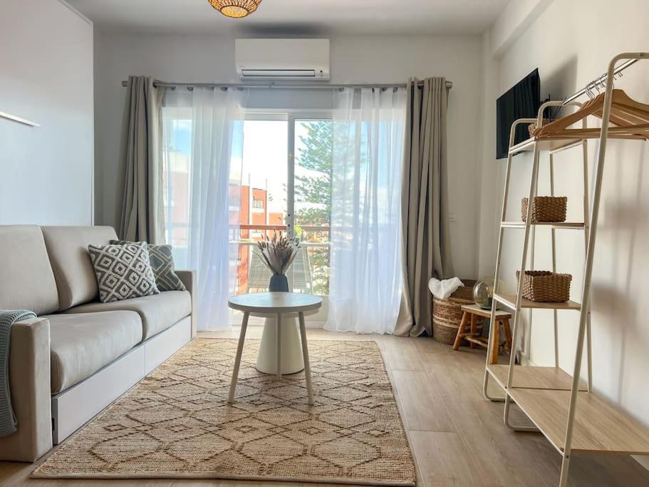 Studio Hola Arenal Platja de Larenal Εξωτερικό φωτογραφία